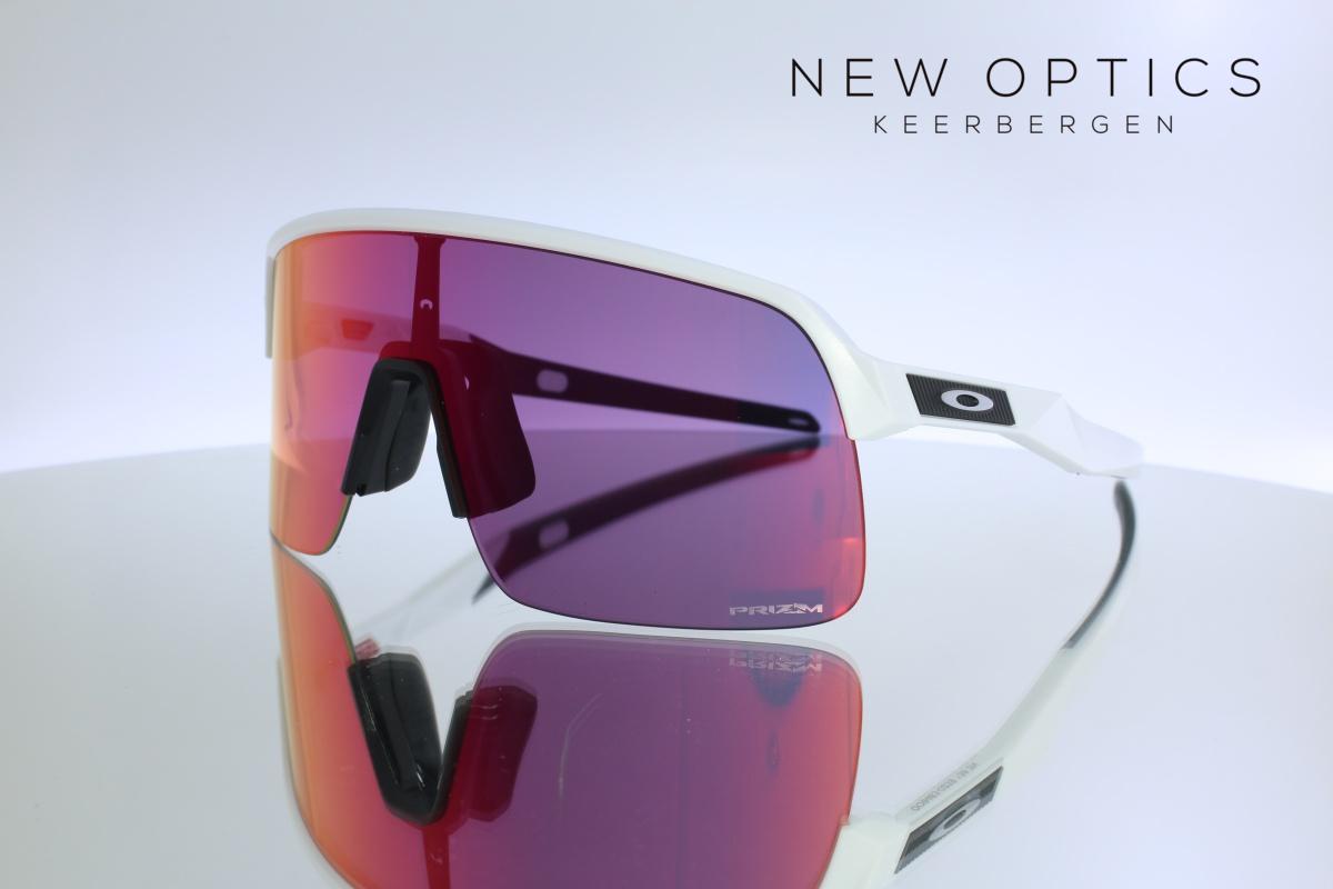 Oakley 000045576