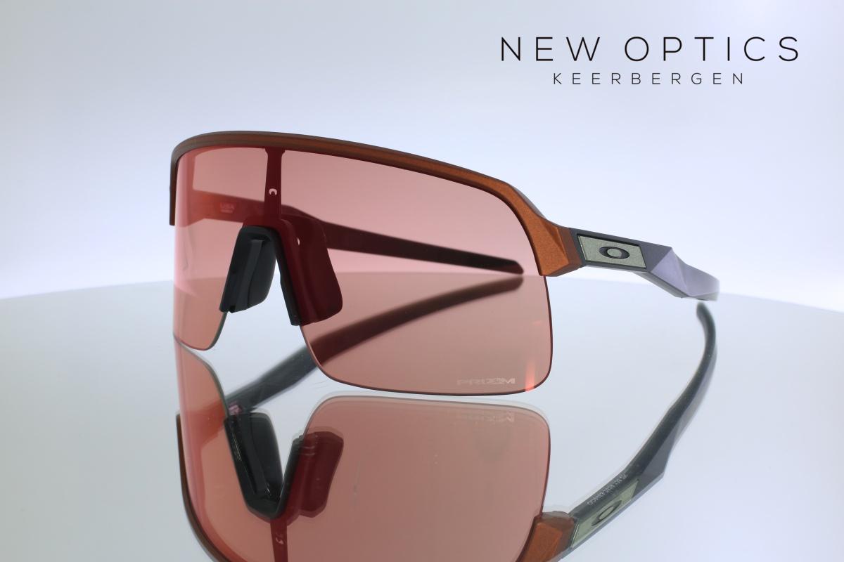 Oakley 000045577